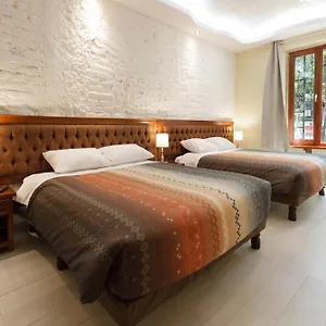 3* Hotel Artplaza